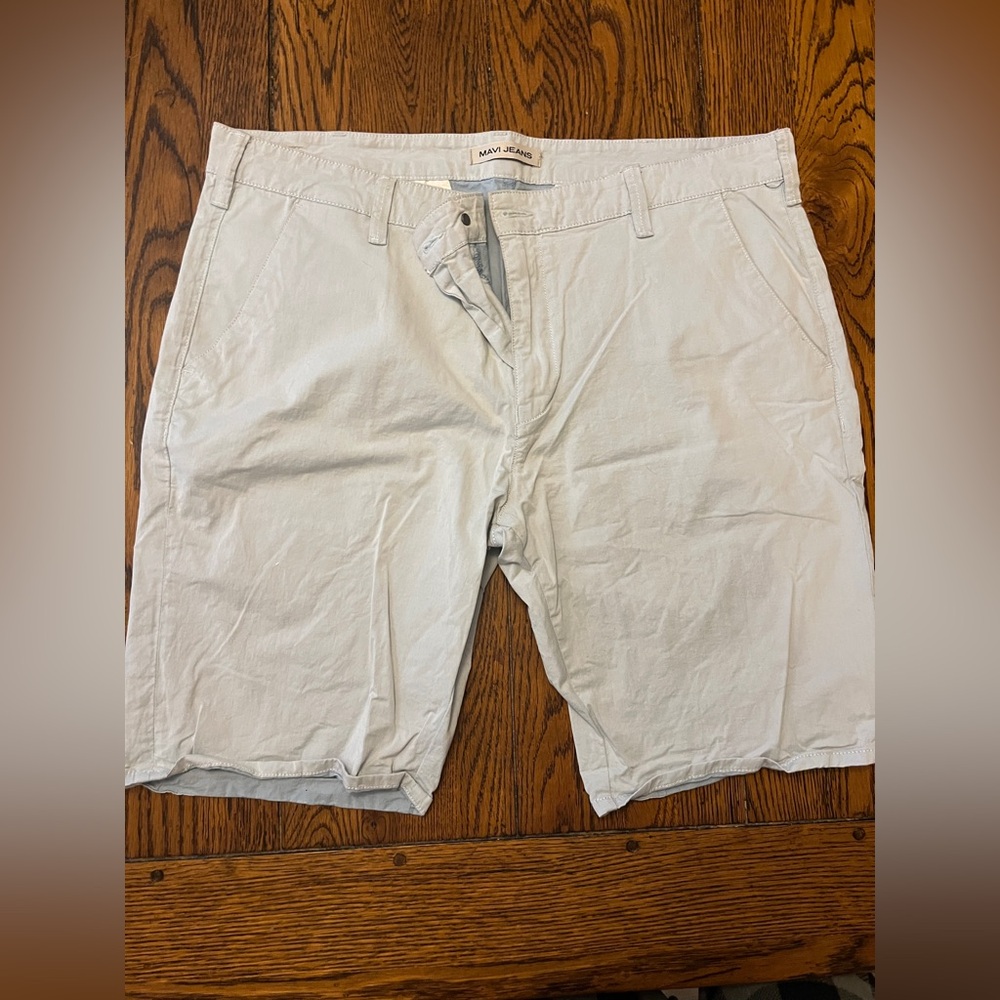 Mavi Jeans Men’s Casual Light Grey Shorts - SIZE 38
